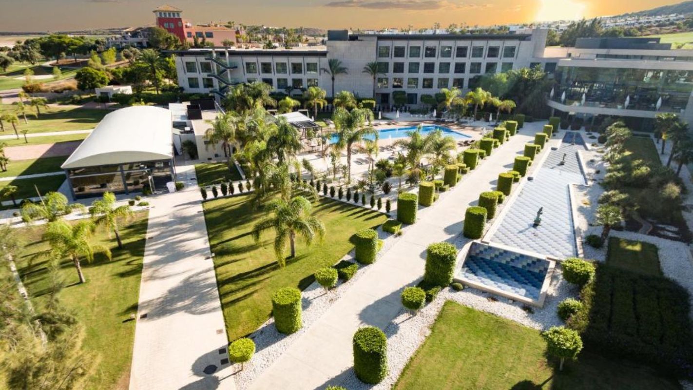La Finca Resort